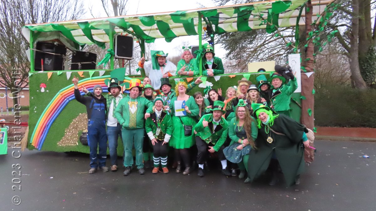 Der Rosenmontagswagen vom Bürgerverein Buchholz